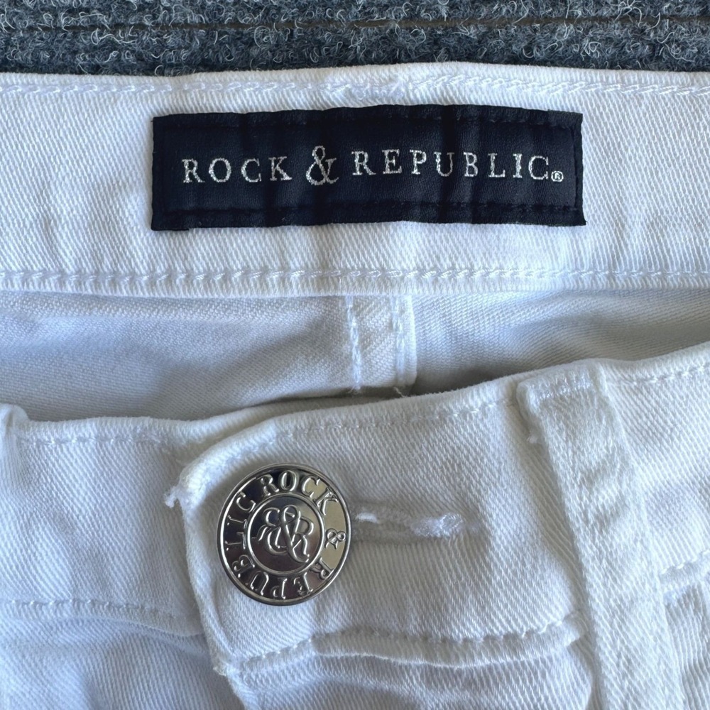 Rock & Republic Kendall Jeans White Bootcut Cropped Winged Skull Y2K Edgy 6